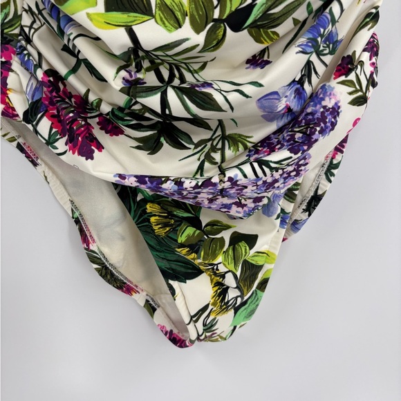 Magic suit miracle suit Natalie one piece modern romance floral bathing suit 8 - Picture 8 of 15